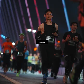 Runner Photo 6259798
