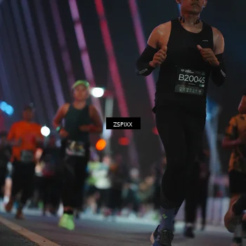 Runner Photo 6259841