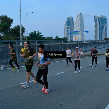 Runner Photo 6259844