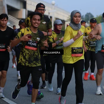 Runner Photo 6259847