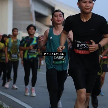 Runner Photo 6259853