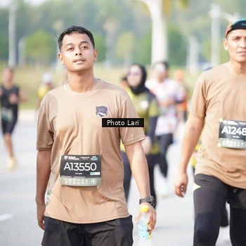 Runner Photo 6259870