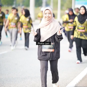Runner Photo 6259872