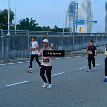 Runner Photo 6259891