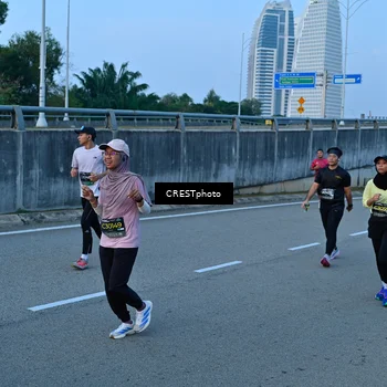 Runner Photo 6259906