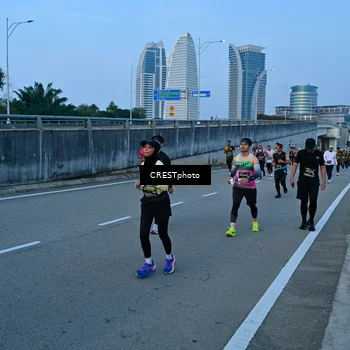Runner Photo 6259924