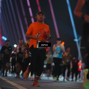 Runner Photo 6259936