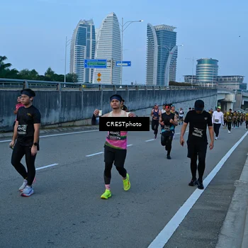 Runner Photo 6259945