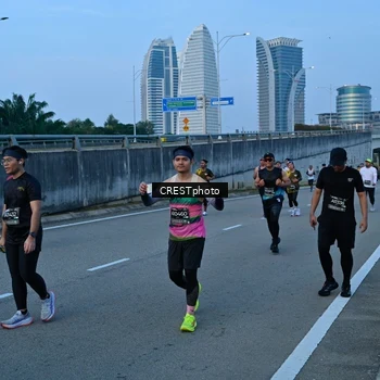 Runner Photo 6259980