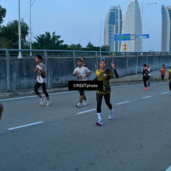 Runner Photo 6259996