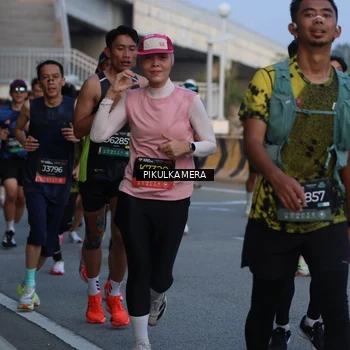 Runner Photo 6260011