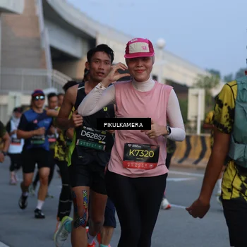 Runner Photo 6260014