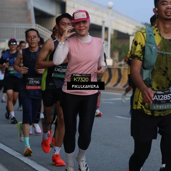 Runner Photo 6260015