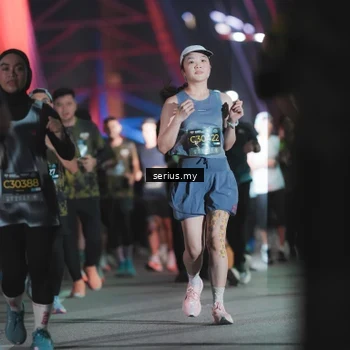 Runner Photo 6260023