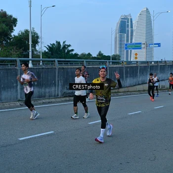 Runner Photo 6260033