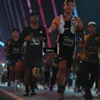 Runner Photo 6260051