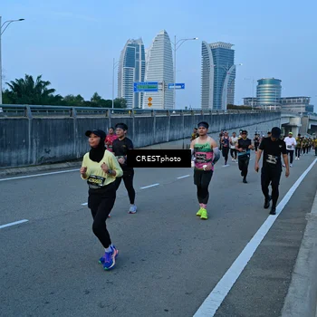 Runner Photo 6260059