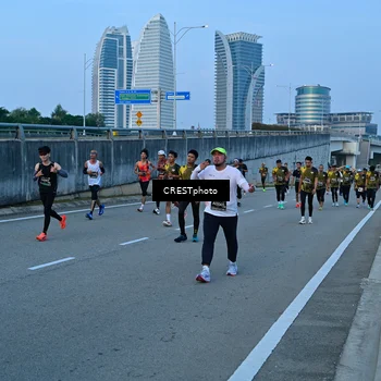 Runner Photo 6260061