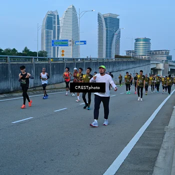 Runner Photo 6260062