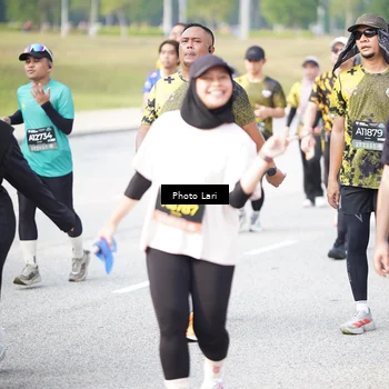 Runner Photo 6260063