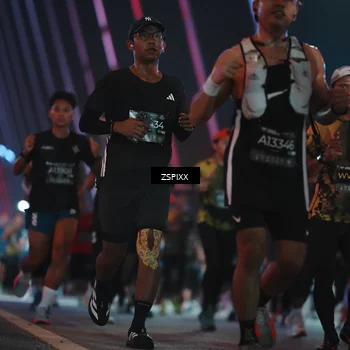 Runner Photo 6260064