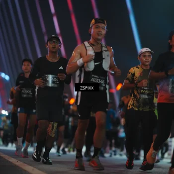 Runner Photo 6260078