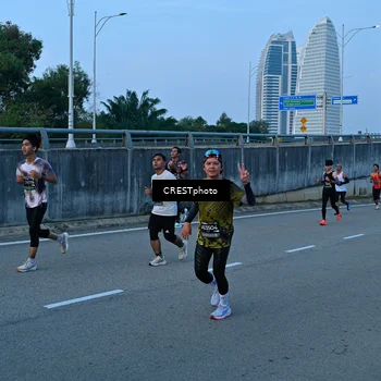 Runner Photo 6260090