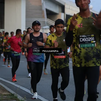 Runner Photo 6260094