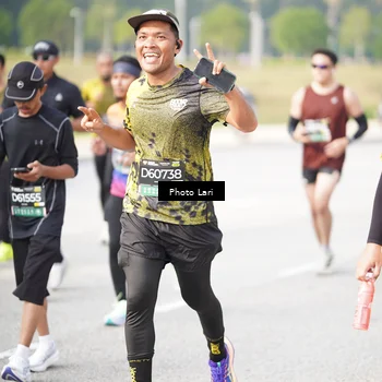 Runner Photo 6260096
