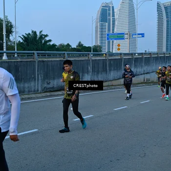 Runner Photo 6260101