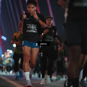 Runner Photo 6260107