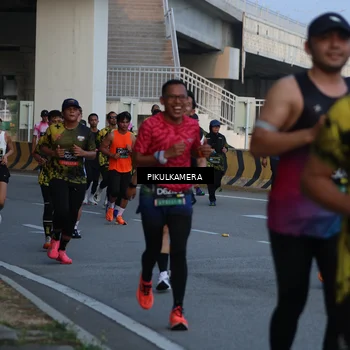 Runner Photo 6260113