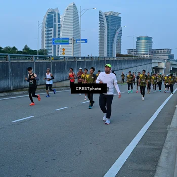 Runner Photo 6260115