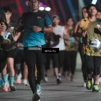 Runner Photo 6260150