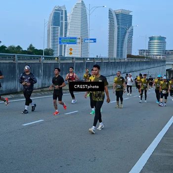 Runner Photo 6260190