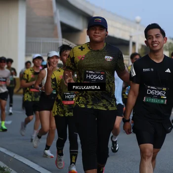 Runner Photo 6260236
