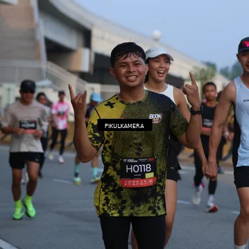 Runner Photo 6260293