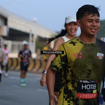Runner Photo 6260303