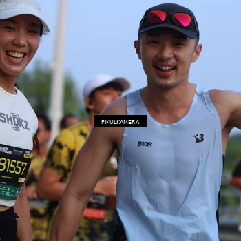 Runner Photo 6260355