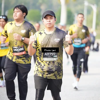 Runner Photo 6260358