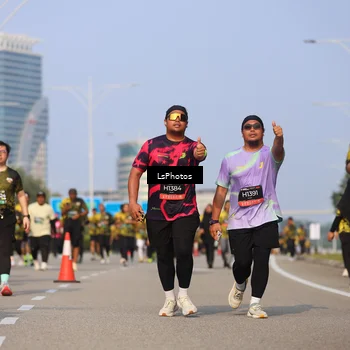 Runner Photo 6260360
