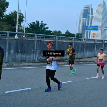 Runner Photo 6260390