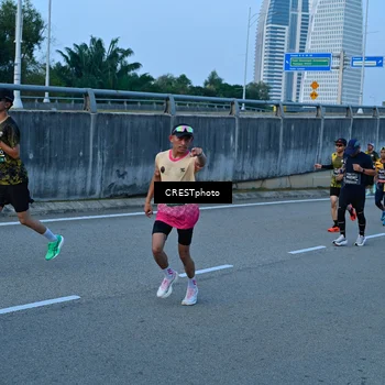 Runner Photo 6260409