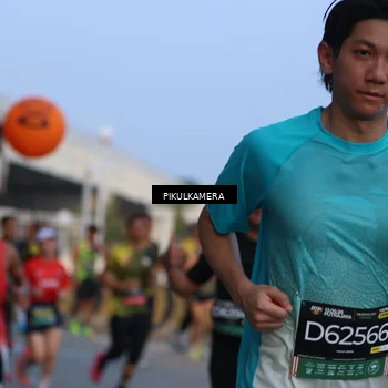 Runner Photo 6260423