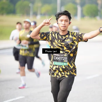Runner Photo 6260425