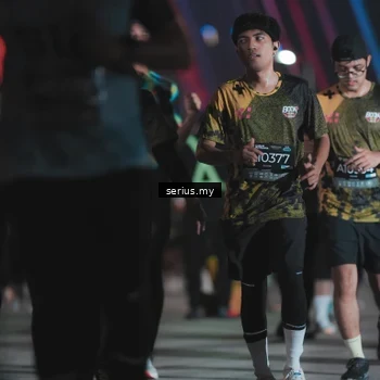 Runner Photo 6260449