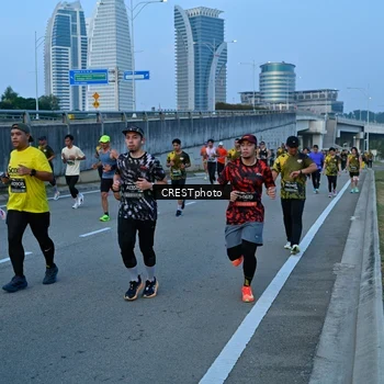 Runner Photo 6260470