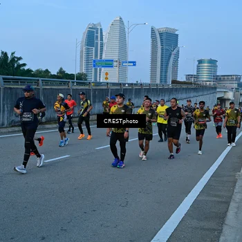 Runner Photo 6260476