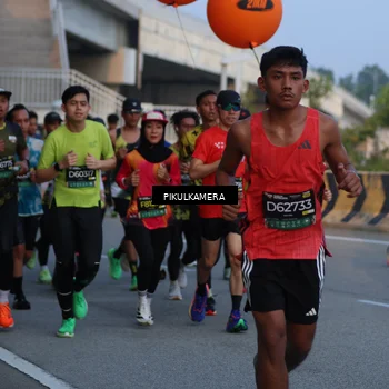 Runner Photo 6260496