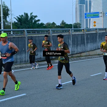 Runner Photo 6260504